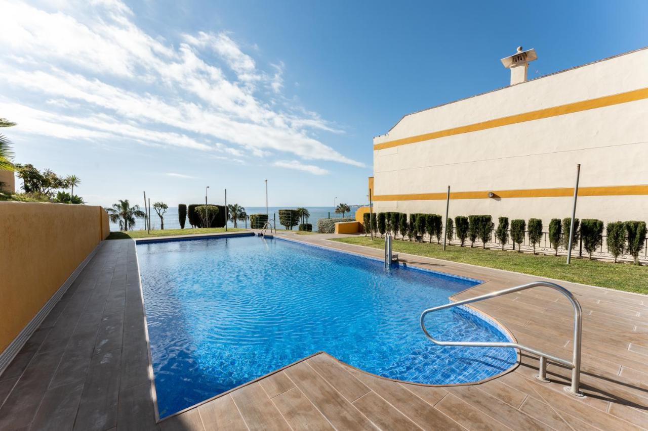 Beachside Retreat With Private Terrace Benalmádena Zewnętrze zdjęcie